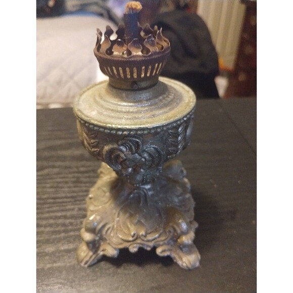Antique Ornate Cast / Metal Oil Lamp 5" Made in Hong Kong VTG RARE - Picture 7 of 16